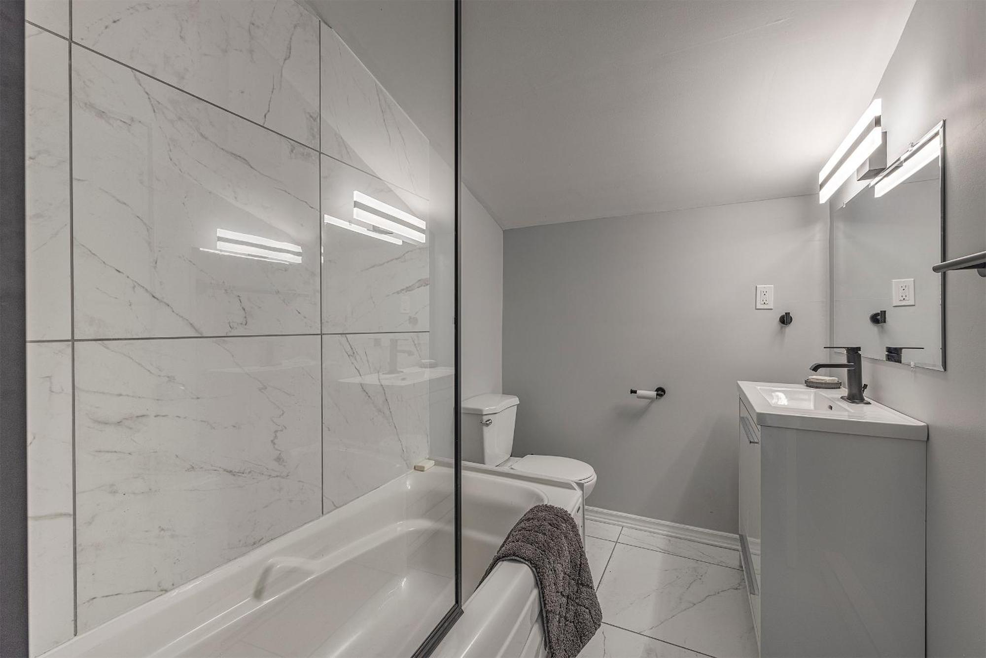 3 Bedroom Appartment-Limestone Kingston Exterior photo